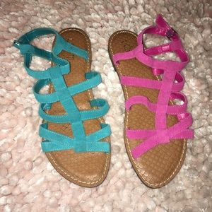 cute sandals!! *swipe*